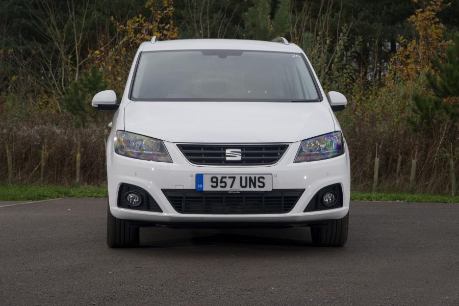  Seat Alhambra 2015 года  (UK) (фото 22 из 30)
